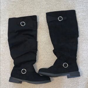 Black Knee-High Boots with Buckle Detail